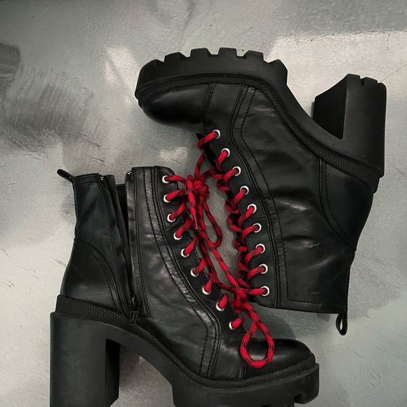 Gianni Bini Black and Red Heeled Boots - Picture 1 of 7